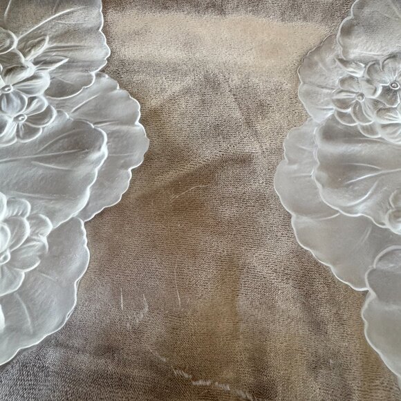 GUC Vintage Mikasa Hoya Crystal‎ Floral Motif Oval Serving Tray 13" x 8" - Picture 14 of 16